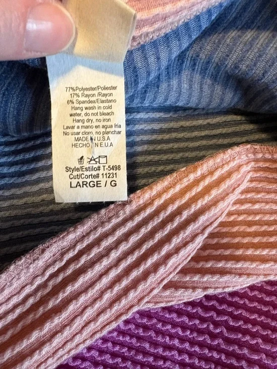 Color Block Ribbed Knit Henley - Picture 4 of 7